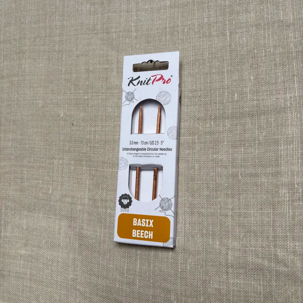 emballage d'aiguilles circulaires interchangeables taille 3 mm basix knit pro sur fond lin beige par tricotant