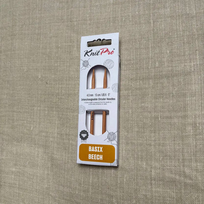 emballage d'aiguilles circulaires interchangeables taille 4 mm basix knit pro sur fond lin beige par tricotant