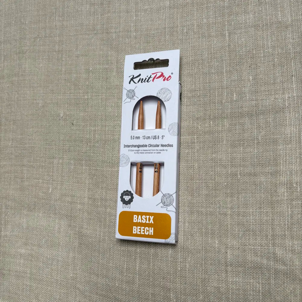 emballage d'aiguilles circulaires interchangeables taille 5 mm basix knit pro sur fond lin beige par tricotant