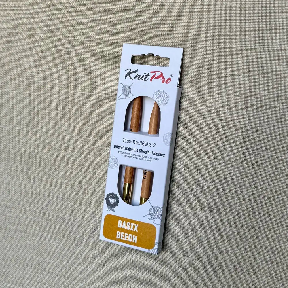 emballage d'aiguilles circulaires interchangeables taille 7 mm basix knit pro sur fond lin beige par tricotant