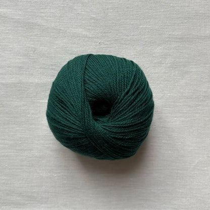 pelote de laine mérinos à tricoter de la marque fonty, de couleur vert anglais