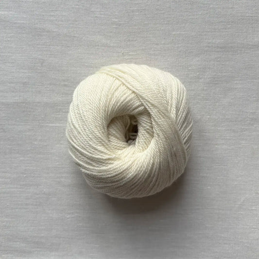 pelote de laine mérinos à tricoter de la marque fonty, de couleur naturelle